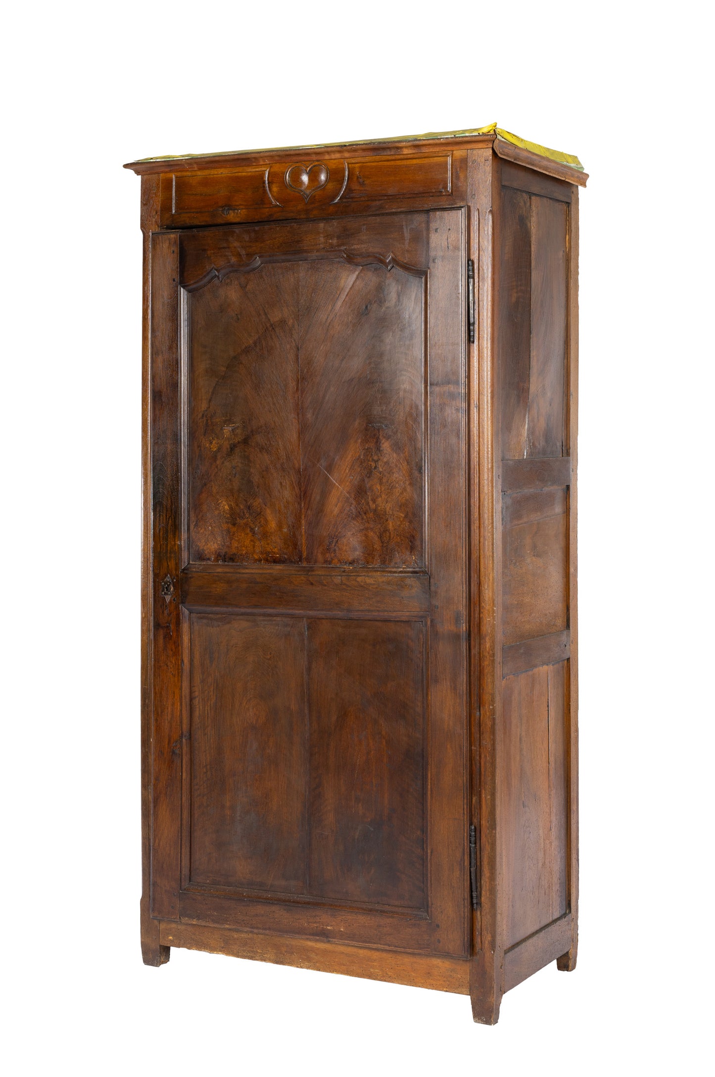 Beautiful Love heart Bonnetiere with one door and internal shelving from a hotel in Courchevel