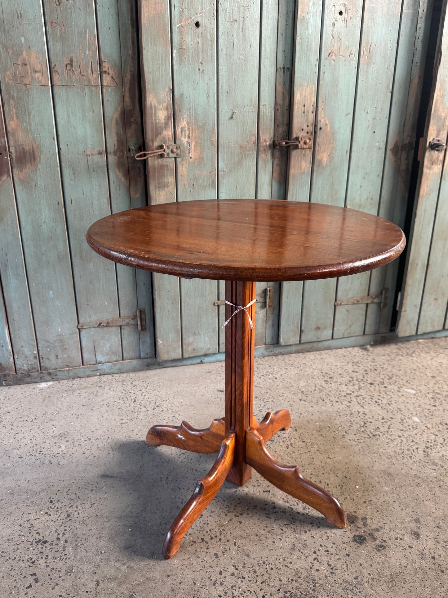 Antique French 'gueridon' pedestal Table from Provence