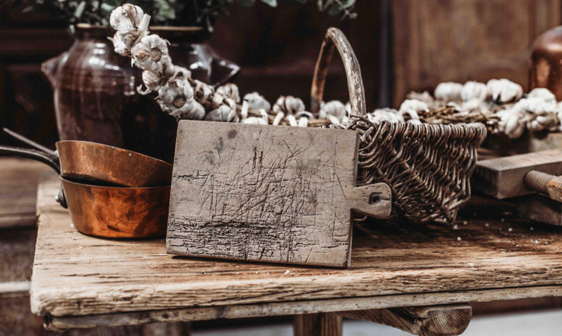 Gorgeous little chopping board from Annecy