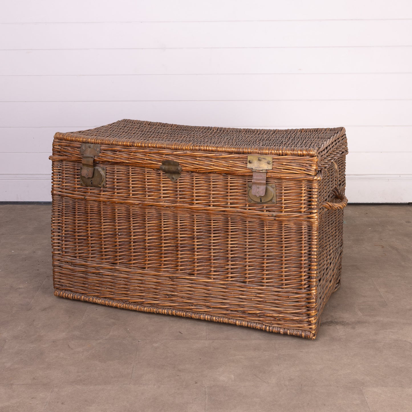 Vintage French wicker trunk from Nyons in France