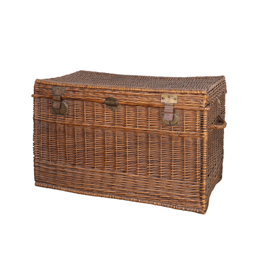 Vintage French wicker trunk from Nyons in France