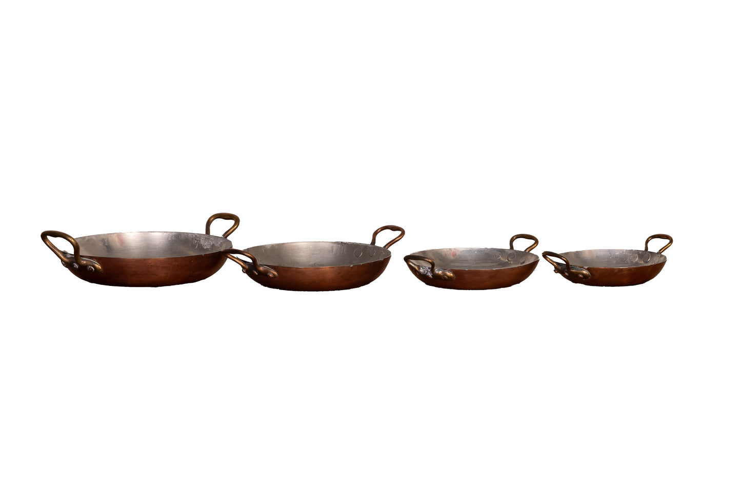 Set of 4 stackable shallow copper serving pans with brass handles from Provence