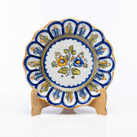 Gorgeous hand painted Spanish plate discovered in Provence