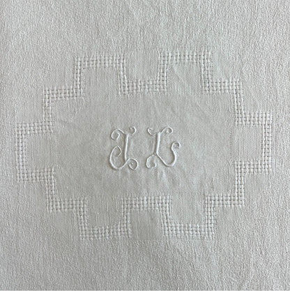 Set of 6 lovely vintage French linen serviette with embroidered Initial - 2 sets available